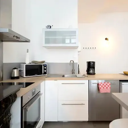 Magnifique 2 Pieces - Plein Centre - Tram 1 Min Apartmán *